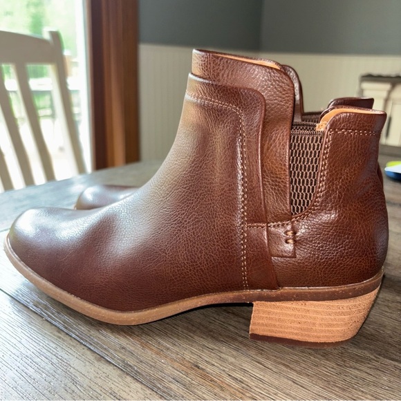 BOC  Ankle Boots Sz 9.5 new - Picture 2 of 8